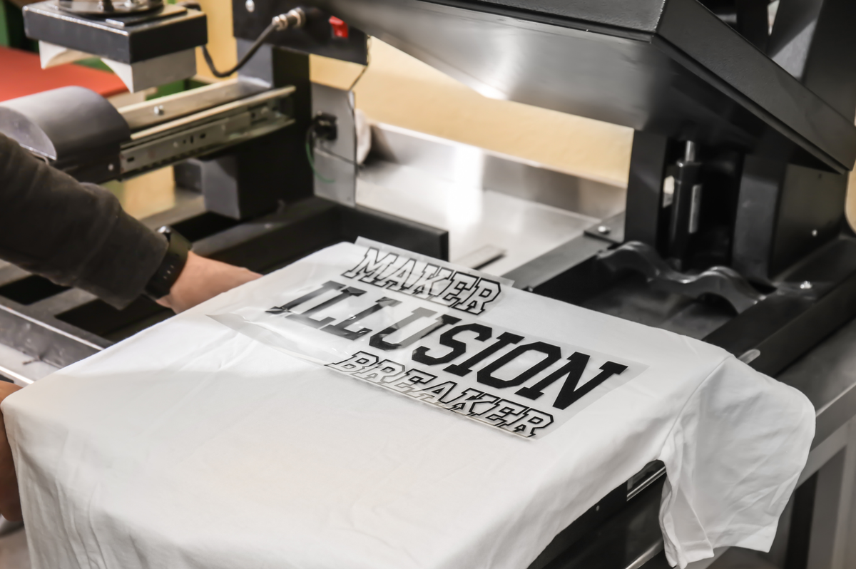 3 techniques de personnalisation de tee-shirt pour booster vos ventes : comparaison complète